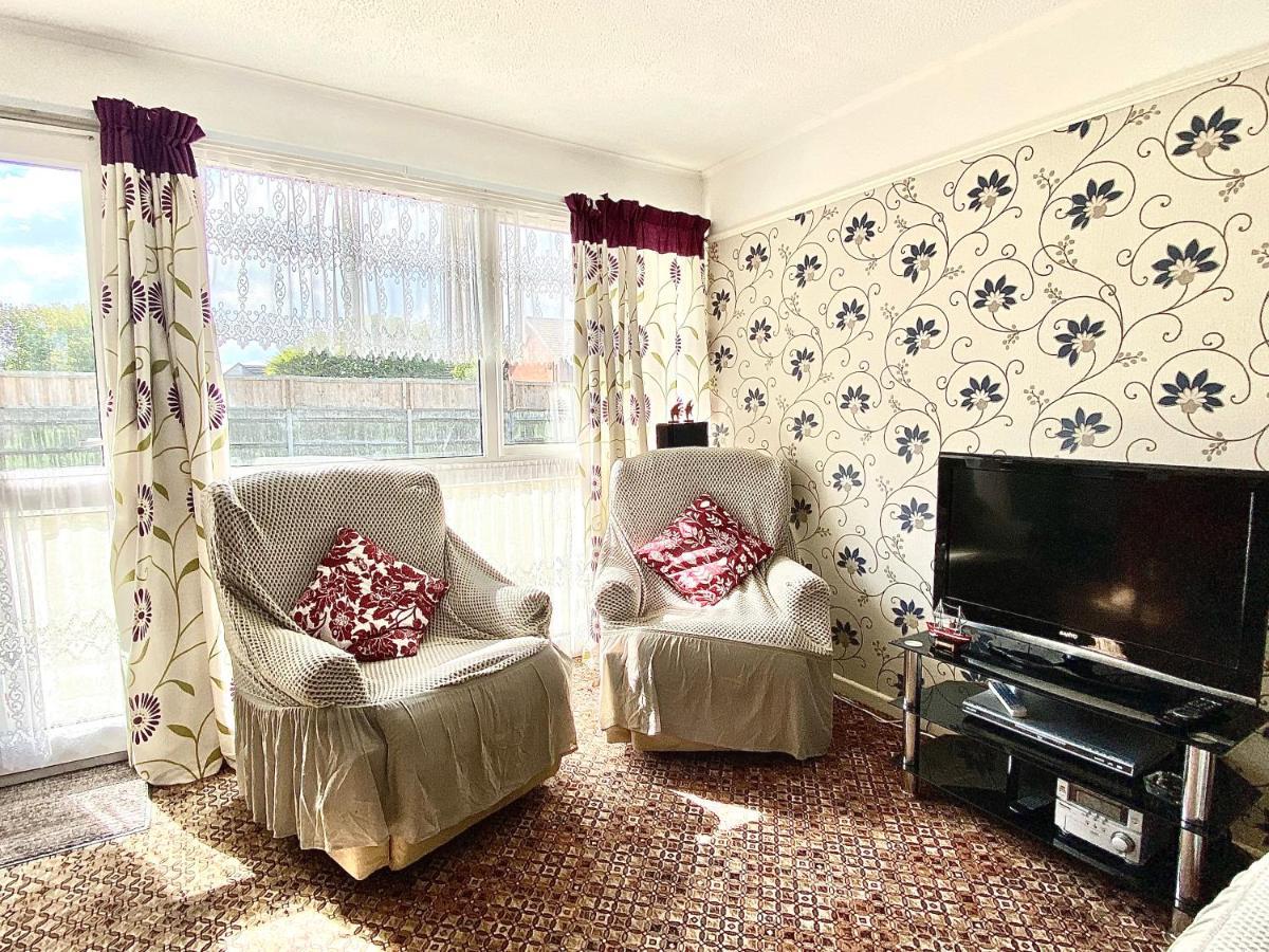 Quiet And Comfy 2- Bedroom Holiday Chalet, Walk To The Beach, Norfolk Great Yarmouth Buitenkant foto