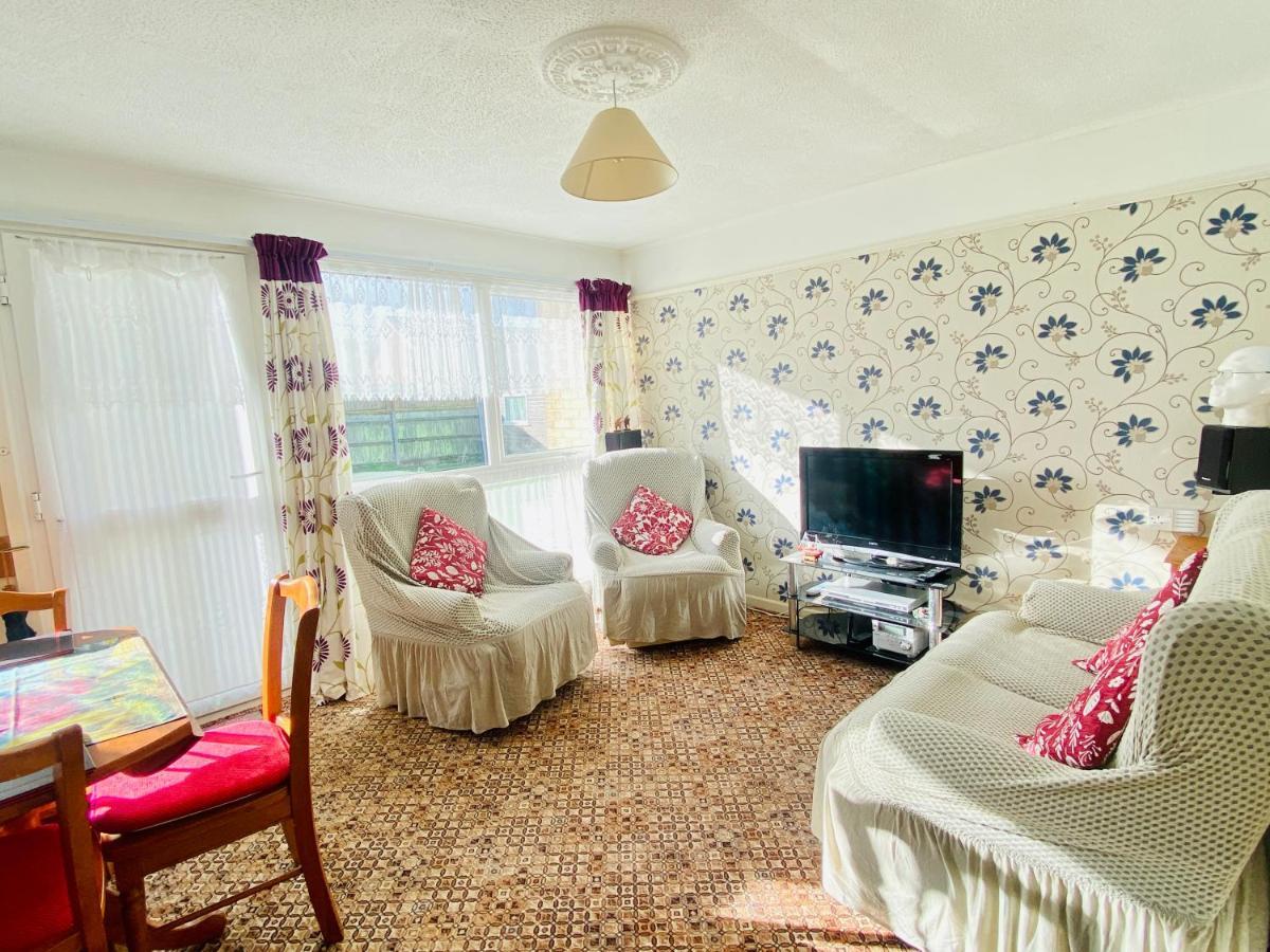 Quiet And Comfy 2- Bedroom Holiday Chalet, Walk To The Beach, Norfolk Great Yarmouth Buitenkant foto